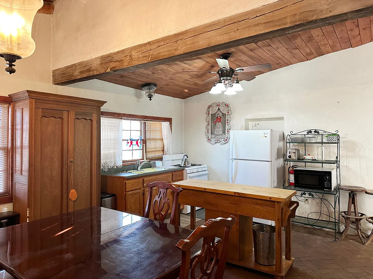 Building Photo - 621 Tecolote St #1