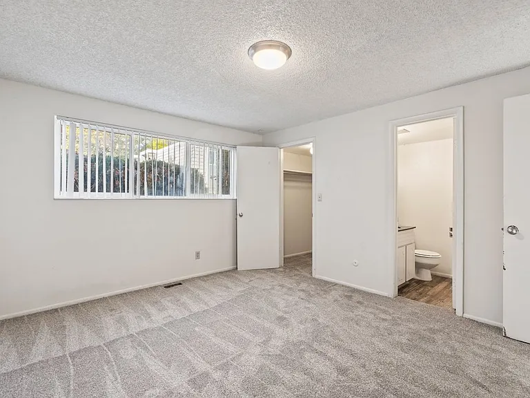 Christopher Village Apartments — Photo 39