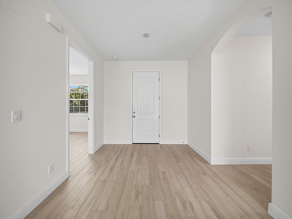 2nd image of 621 Russ Road