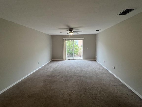 3rd image of 2621 Icabod Ct