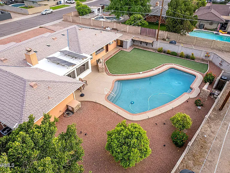 2148 E Cairo Dr — Photo 13