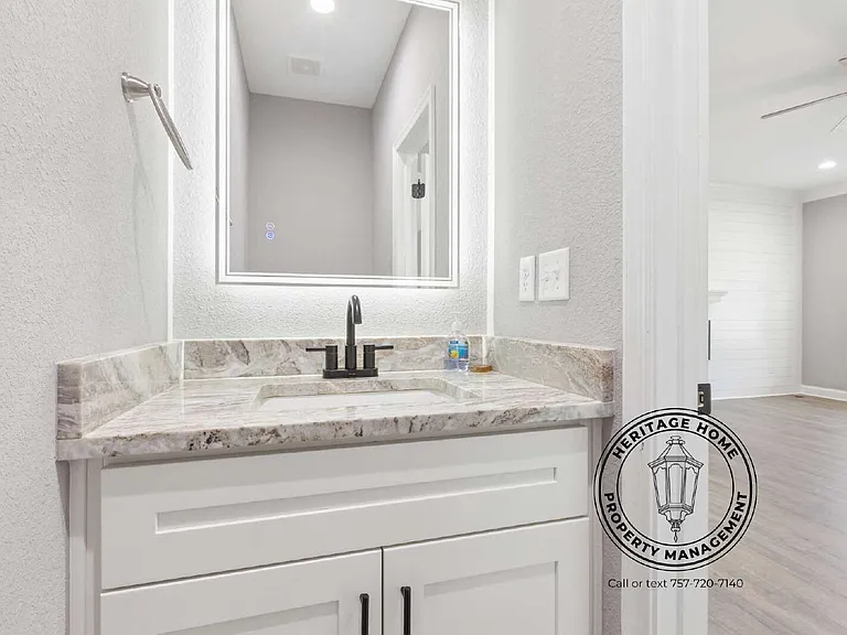 532 Harriett St — Photo 6
