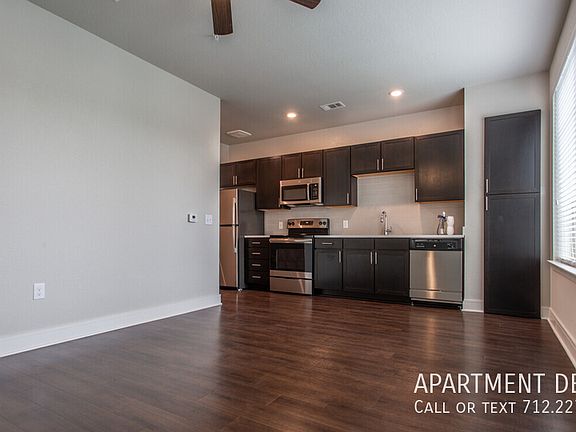 3rd image of 706 W Cavalcade St #275