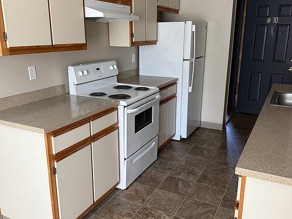 3rd image of 3872 Liberty Rd S