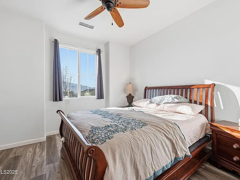 326 Redwall Ct — Photo 10