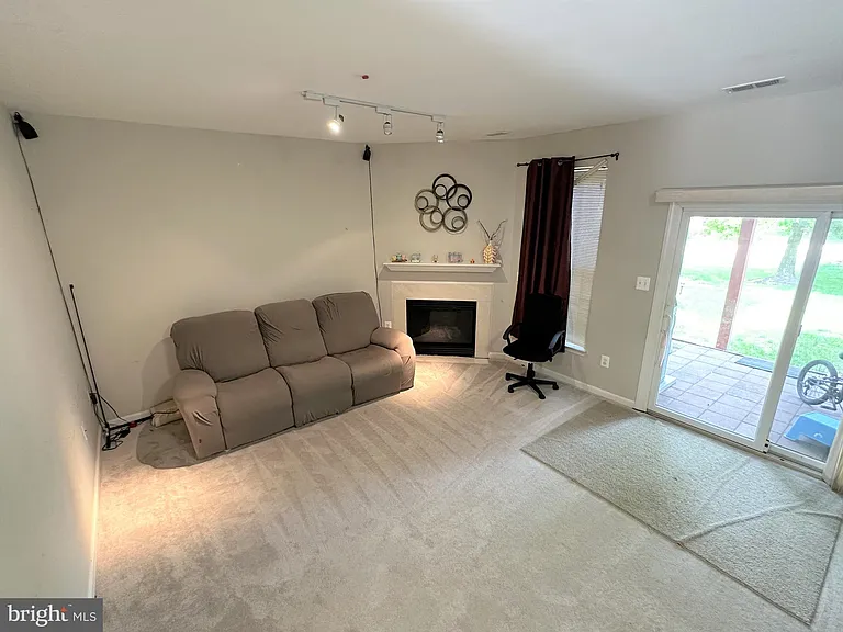 2386 Woodland Pond Ln — Photo 23
