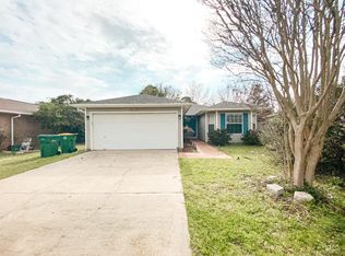 24 Stowe Rd, Mary Esther, FL 32569
