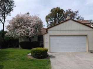 4 Basin Ct, Hercules, CA 94547