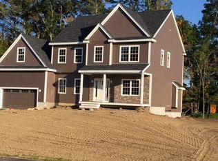 11 Riders Way, Halifax, MA 02338