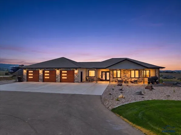 2285 McGuigan Rd, Spearfish, SD 57783