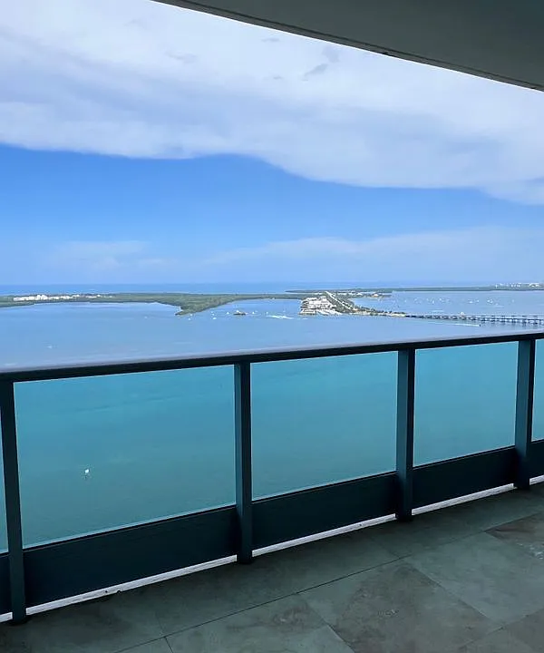 1331 Brickell Bay Dr #4407