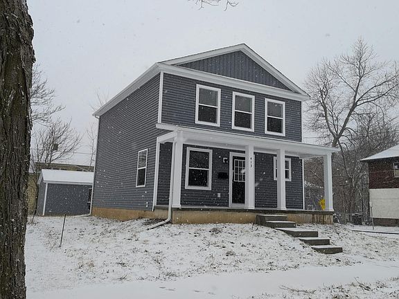 3rd image of 413 Union St