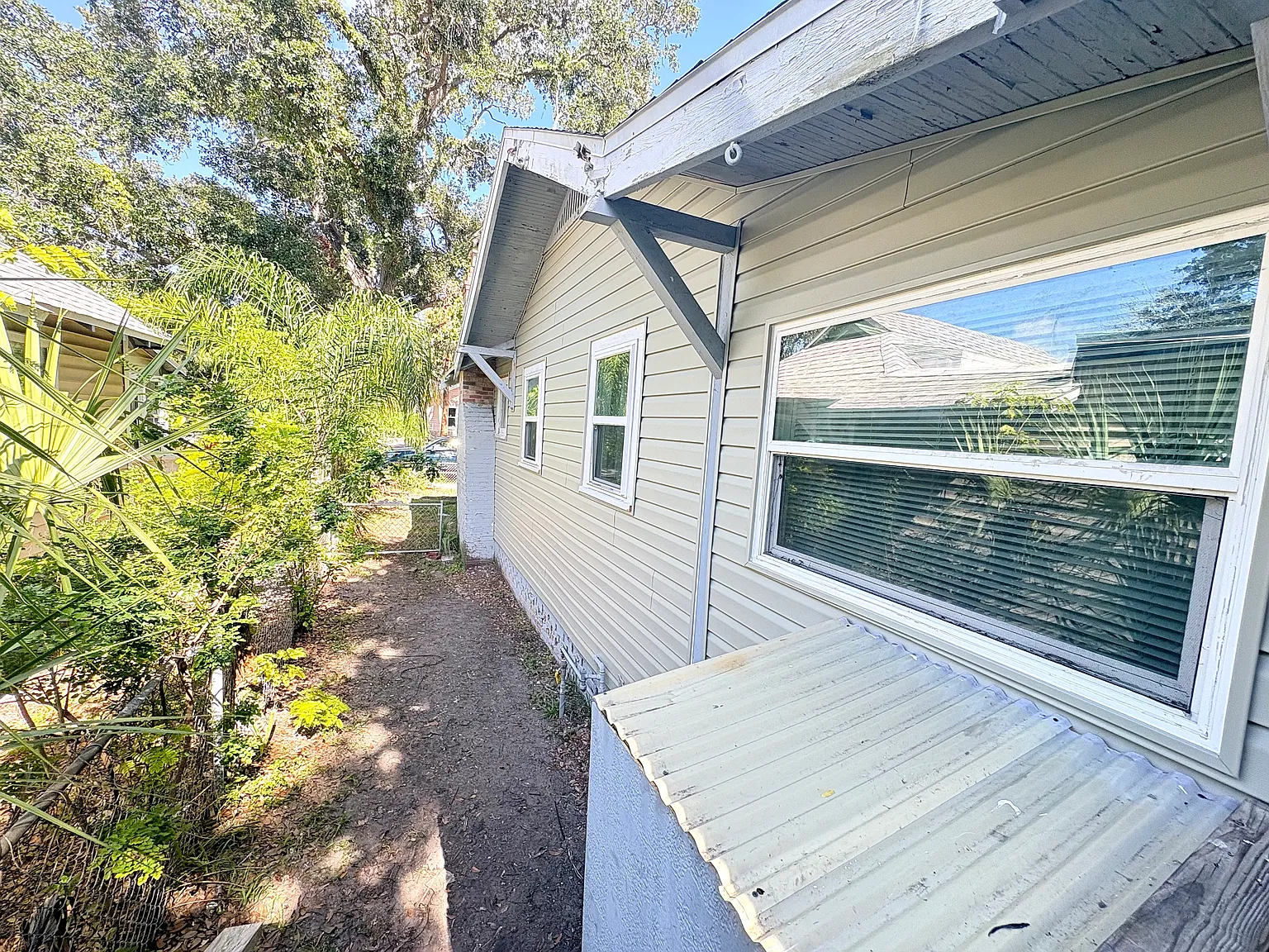 2 bed, 495 sqft, $1,450 — Photo 2