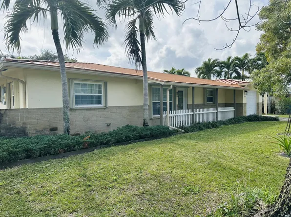 1043 Coral Drive, Boynton Beach, FL 33426
