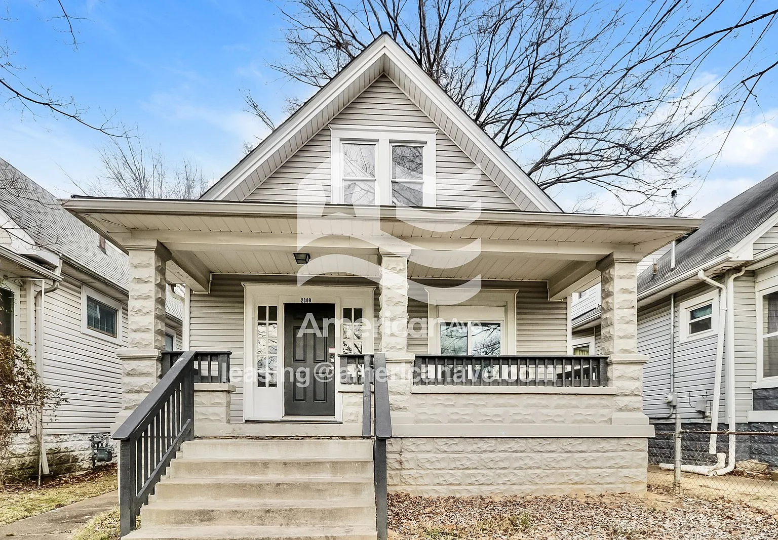 3 bed, 1.0 bath, 792 sqft, $952 — Photo 1