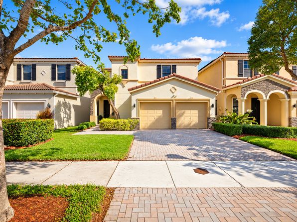 697 NE 193rd Ter