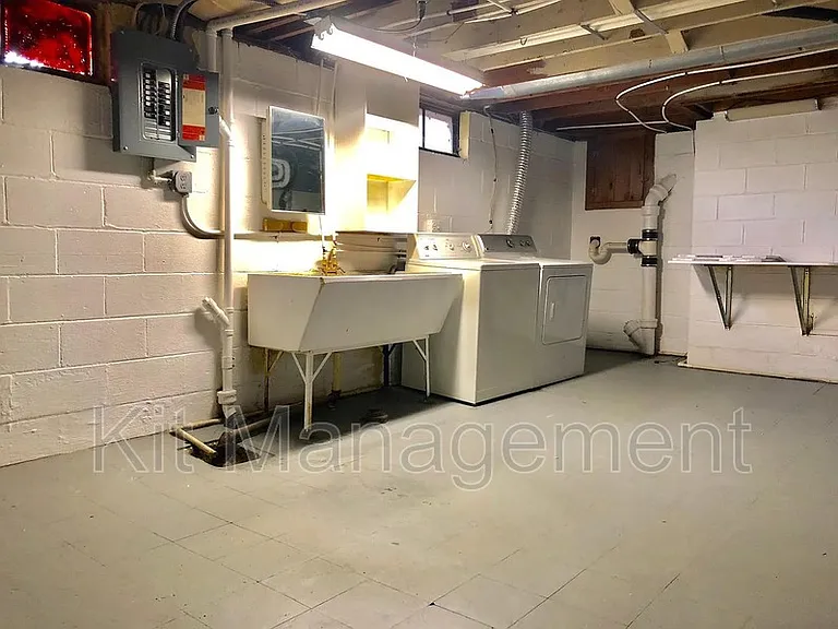 3750 Sherbrooke Rd — Photo 11