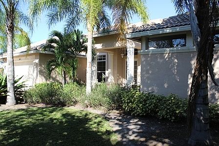 2nd image of 1662 SE Cypress Glen Way