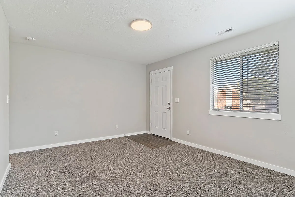 2 bed, 1.0 bath, 754 sqft, $1,500 — Photo 2