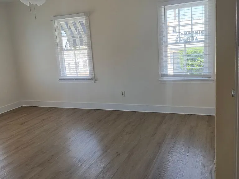 1724 E 4th ST — Photo 7