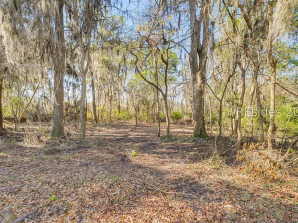 10 Old Salem Rd, Beaufort, SC 29902