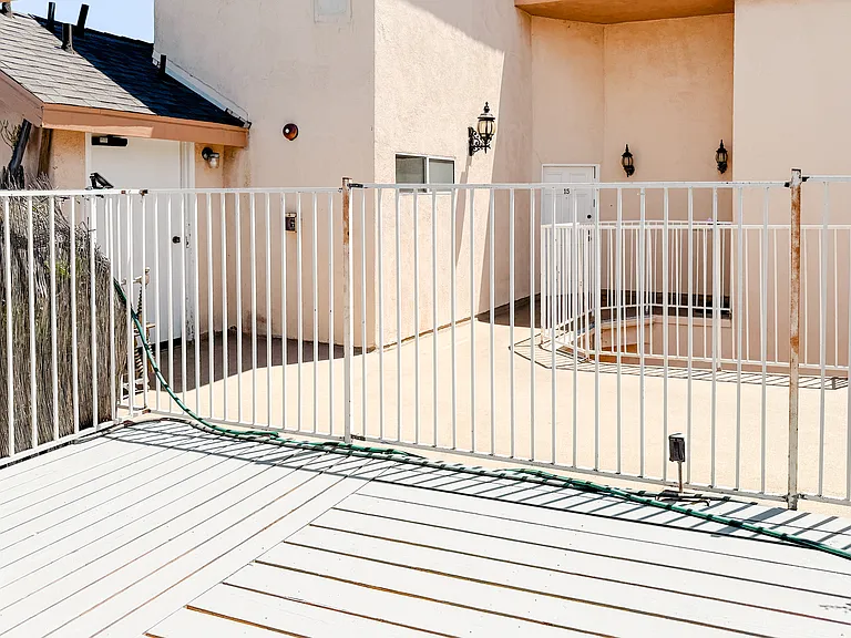 4334 Laurel Canyon Blvd #1 — Photo 11