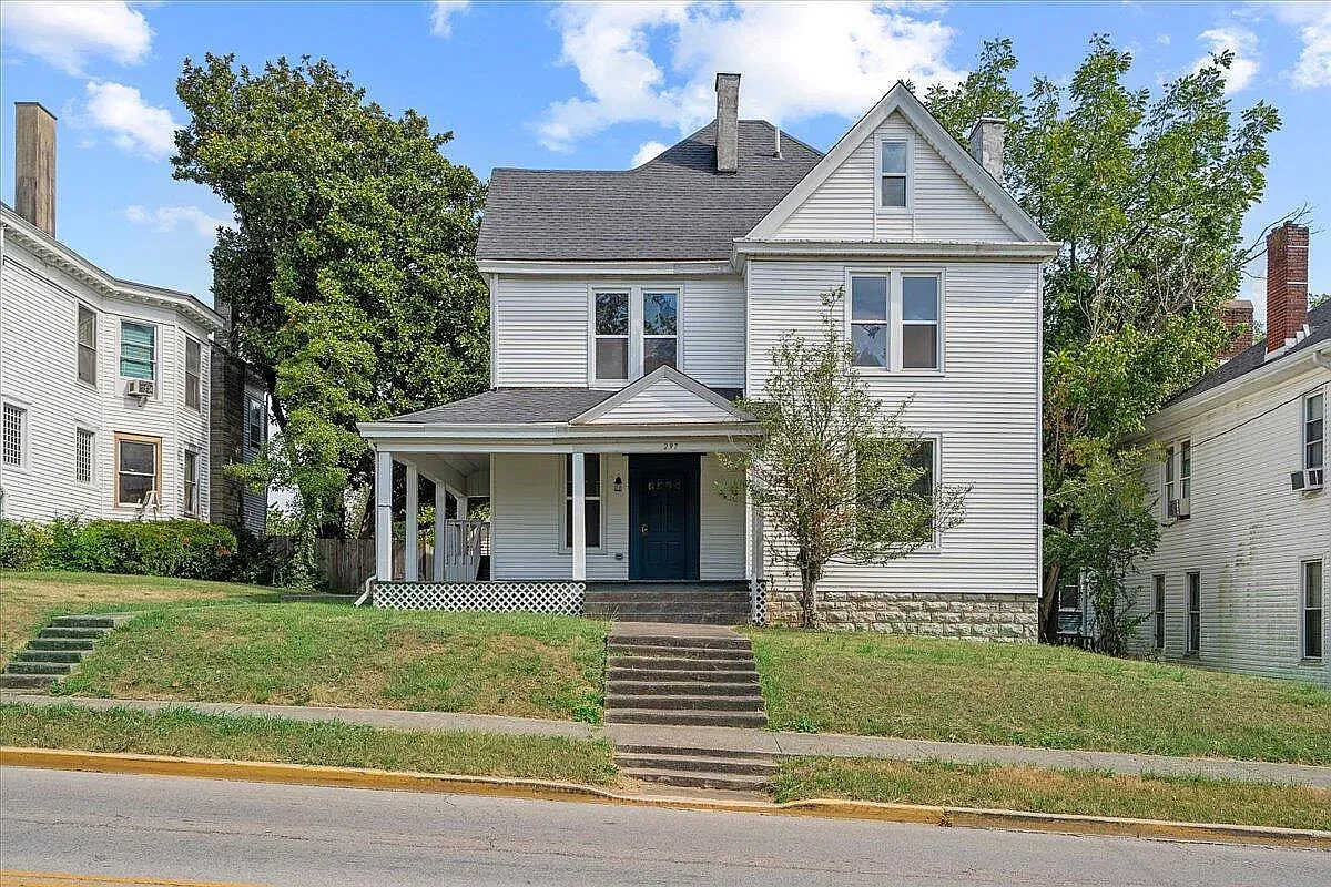 3 bed, 3544 sqft, $1,700 — Photo 3