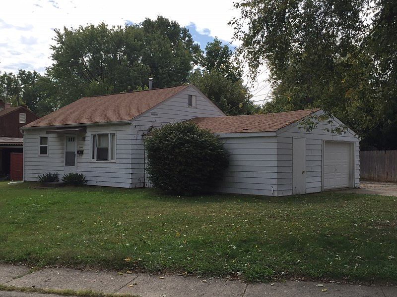 1st image of 2446 N Centennial St