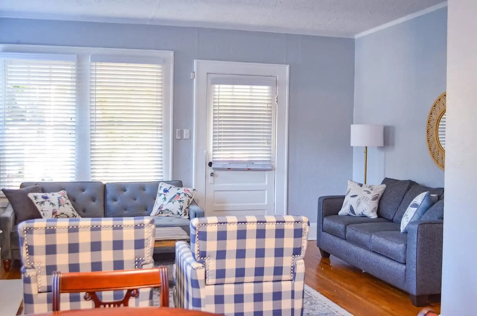 3 bed, 1.0 bath, 1399 sqft, $2,490 — Photo 1