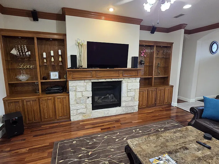 6925 Katherine Ct — Photo 35