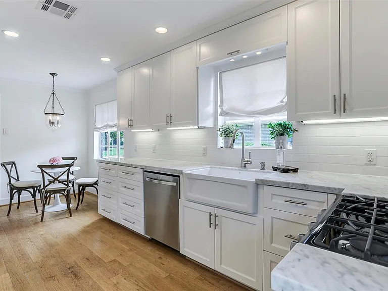 3744 Aberdeen Way — Photo 3