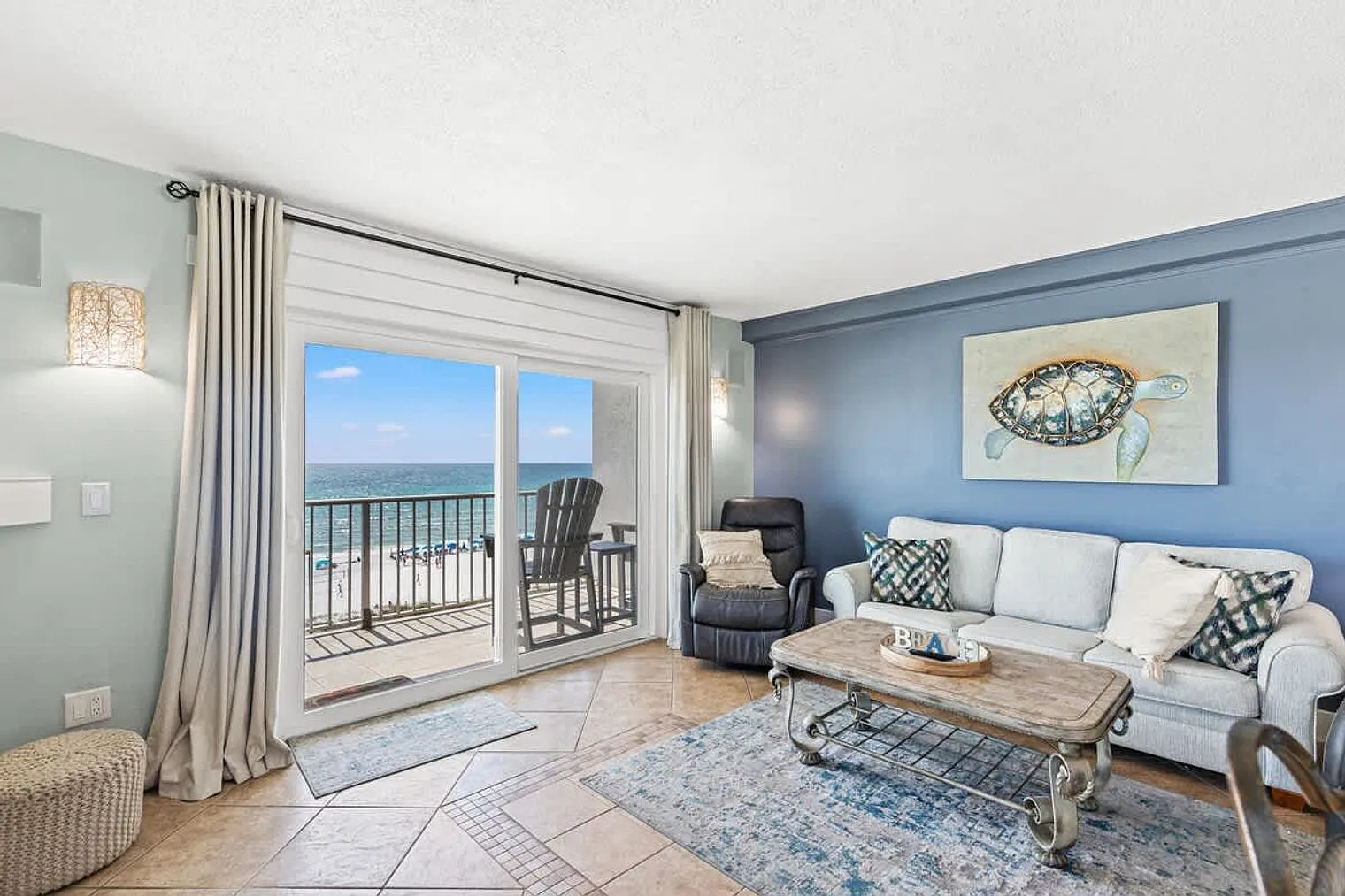 2 bed, 2.0 bath, 979 sqft, $1,974 — Photo 1