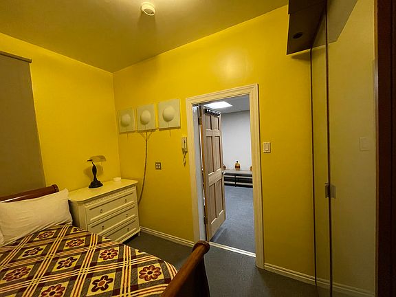 3rd image of 45-47 Boardman Pl #B