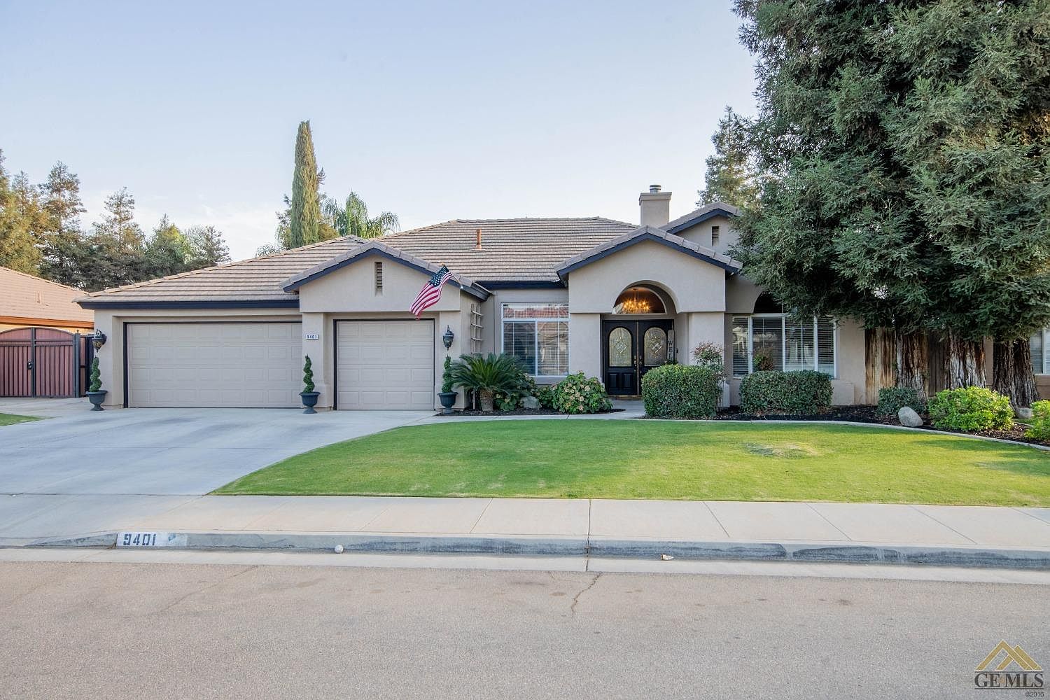 9401 Cripple Creek Ave, Bakersfield, CA 93312 | Zillow