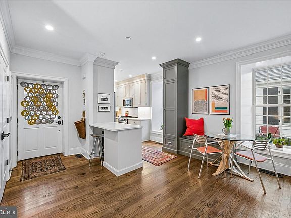 4th image of 1032 Cedar Grove Rd #3