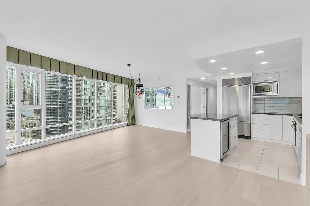 2 bed, 1500 sqft, $6,300 — Photo 3