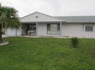 707 Cypress Pl, Sun City Center, FL 33573