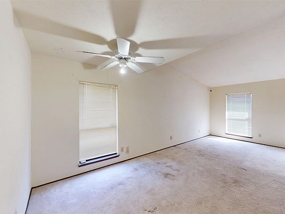 5th image of 3045 Villa Sur Trl
