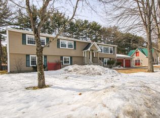 35 Woodside Dr, Cumberland, ME 04021