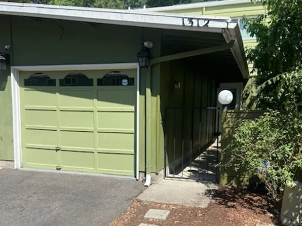 1312 Quaker St, Eugene, OR 97402