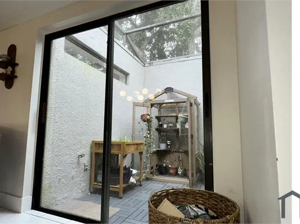 11336 NW 16th St, Pembroke Pines, FL 33026