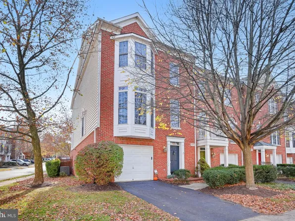 4219 Upper Park Dr, Fairfax, VA 22030