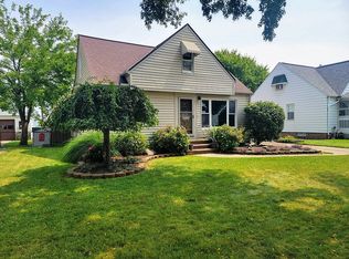 4725 Summer Ln, Brooklyn, OH