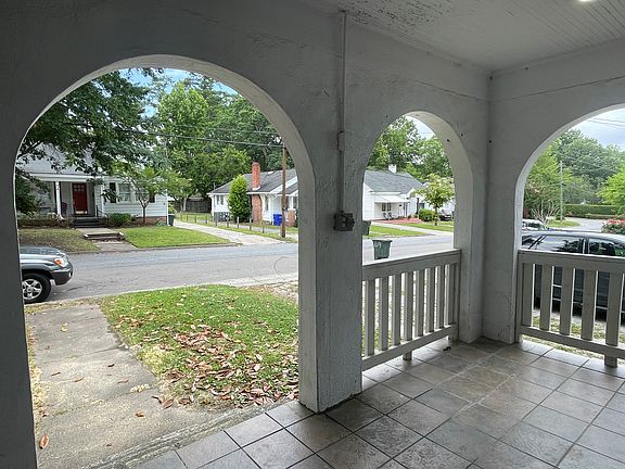 5th image of 211 S Eastern St