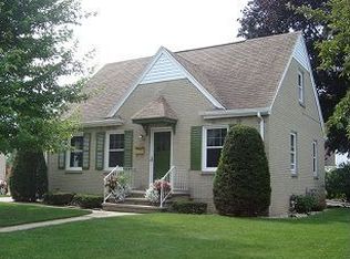 905 E Fremont St, Appleton, WI 54915