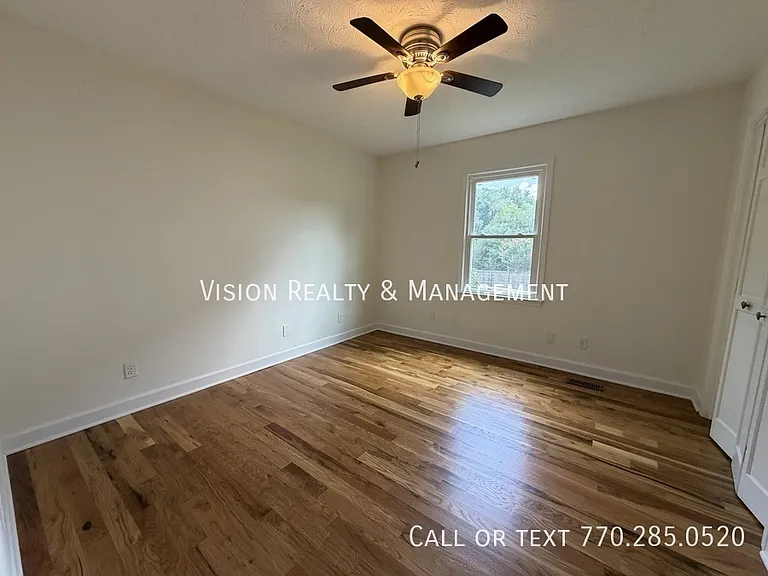 131 Hunters Way — Photo 13