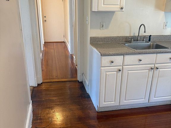 5th image of 29 Torrey St