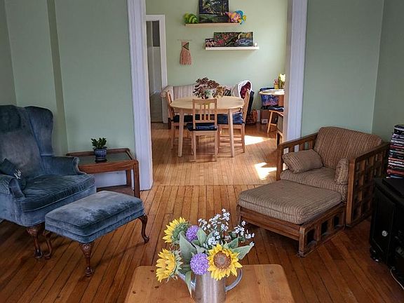 3rd image of 2419 N Talman Ave #2JC