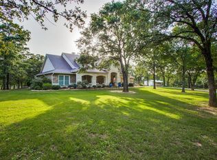 251 Ottos Dr, Valley View, TX 76272