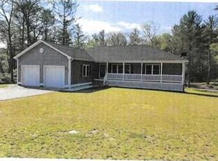 4 Lake View Ct, Johnston, RI 02919